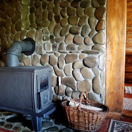 затишна хата Huklyvyy