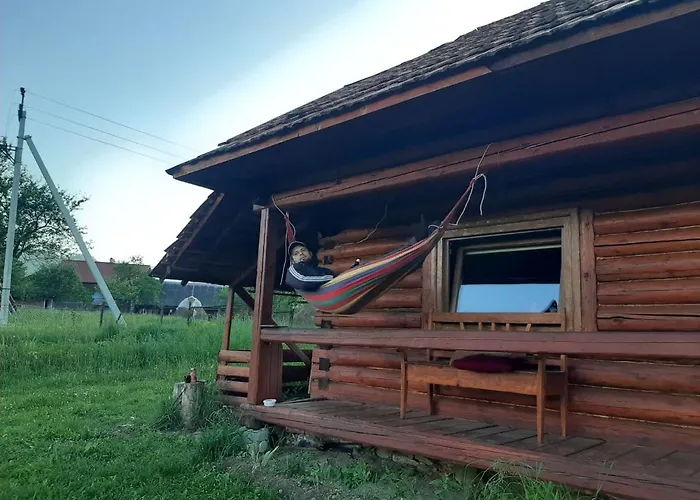 затишна хата Huklyvyy